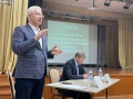 В мае заместитель председателя Заксобрания Владимирской области Вячеслав Картухин встретился с жителями Камешковского района.